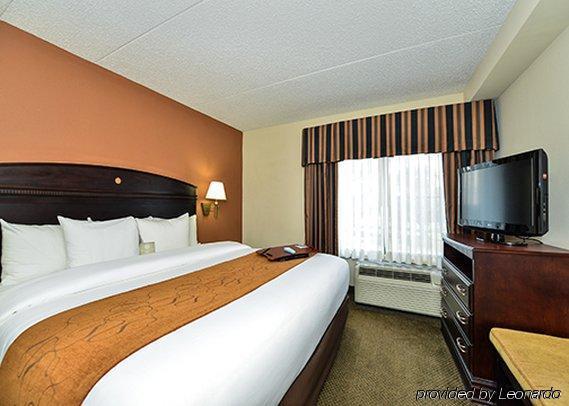 Comfort Inn & Suites Somerset - New Brunswick Ngoại thất bức ảnh